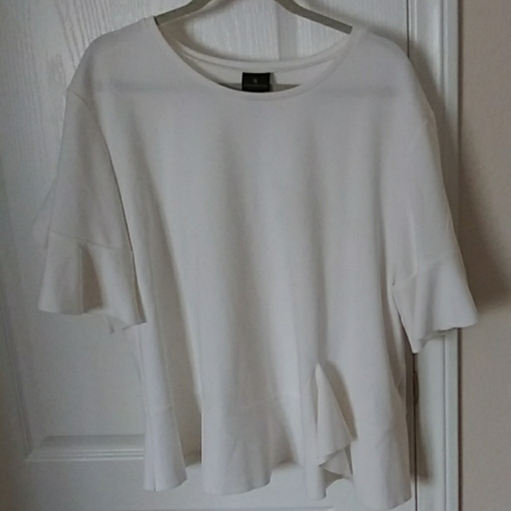 White worthington crew neck blouse 🍾